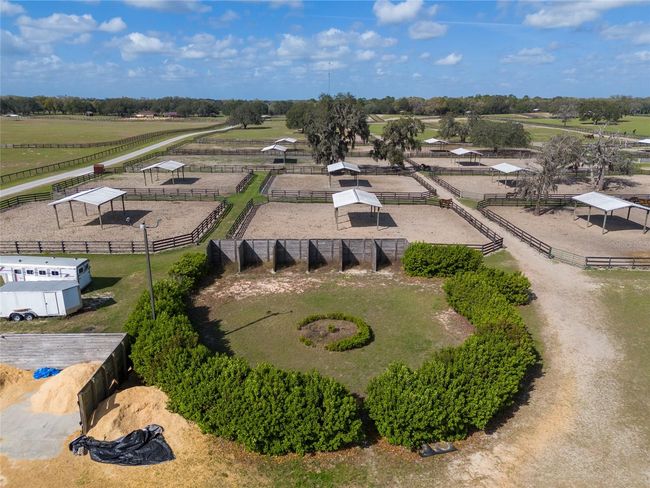 And yet more paddocks!! | Image 14