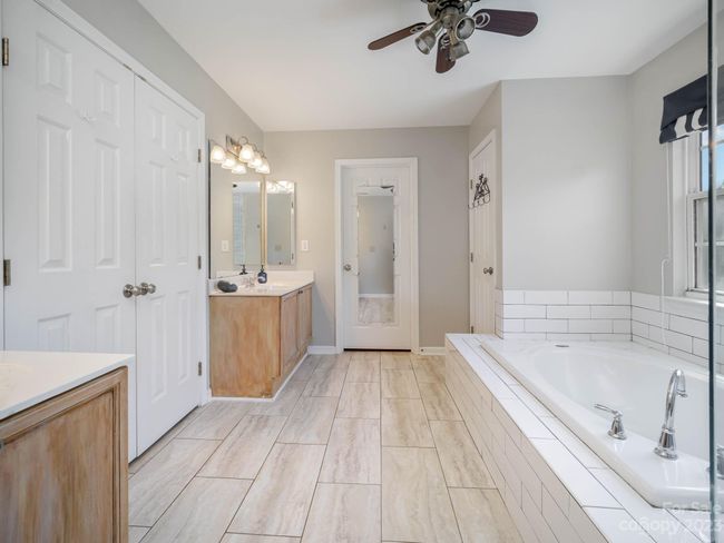 2331 Heath Lake Dr, House other with 4 bedrooms, 4 bathrooms and null parking in Mint Hill NC | Image 23