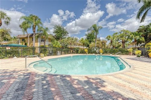 210-5156 6th Ave, Oakland Park, FL, 33334-3305 | Card Image