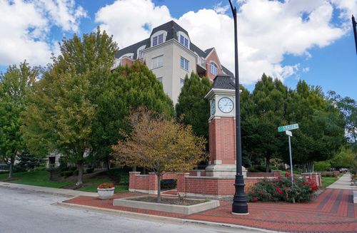 515-4811 N Olcott Ave, Harwood Heights, IL, 60706-3562 | Card Image