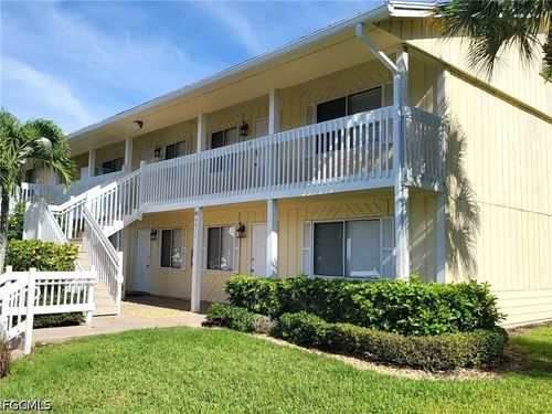 o8-4611 Bayshore Dr, NAPLES, FL, 34112-6565 | Card Image