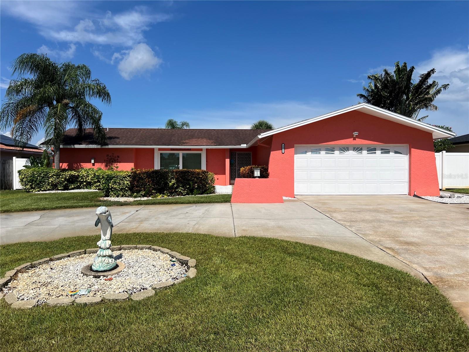 Breckenridge St, Mayville, WI 53050