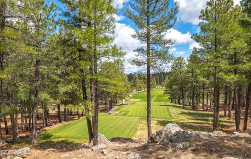 2832 Andrew Douglass, Flagstaff, AZ, 86005-4207 | Card Image