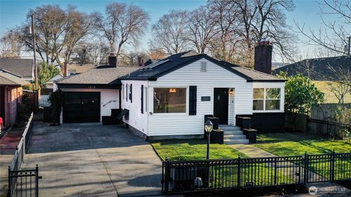 1308 19th Ave, Longview, WA, 98632-2922 | Card Image