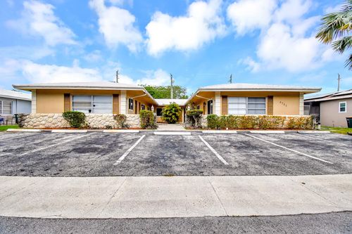 apt-4-4751 Ne 21st Ter, Lighthouse Point, FL, 33064-7148 | Card Image