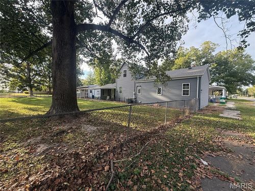 2120 S 3rd Street, Fayetteville, IL, 62258 | Card Image