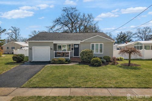 88 Wooding Ave, Edison, NJ, 08817-3816 | Card Image