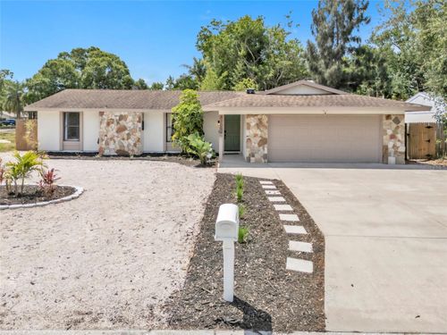 6305 36th Ave W, BRADENTON, FL, 34209-7512 | Card Image