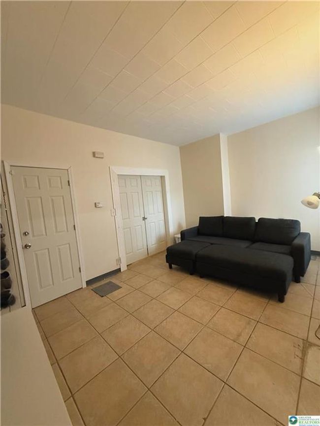APT-1 - 614 N 8 Th St, House other with 2 bedrooms, 1 bathrooms and null parking in Allentown PA | Image 7