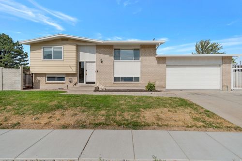 6622 S Georgia Dr, West Jordan, UT, 84084-1606 | Card Image