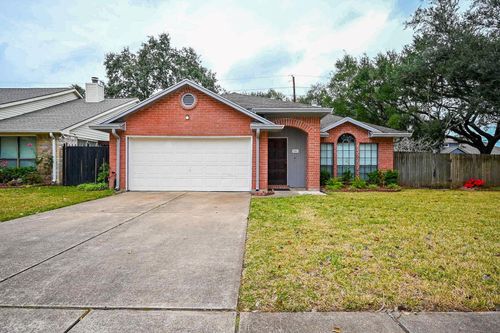 3551 Santa Rosa Ln, Sugar Land, TX, 77478-5222 | Card Image