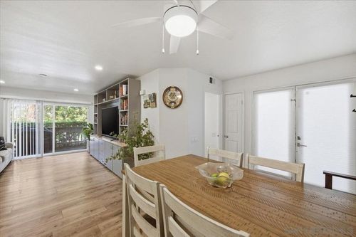 18-1564 Tanglewood Ln, Escondido, CA, 92029-3206 | Card Image