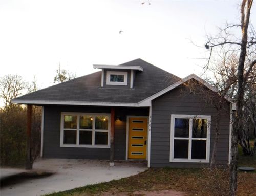 1506 Packsaddle Trl, Kingsland, TX, 78639-9663 | Card Image