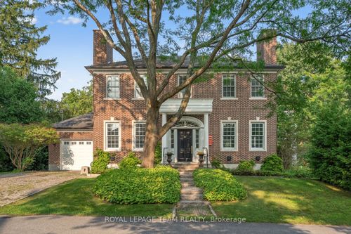 140 Howick St, Rockcliffe, ON, K1M0G8 | Card Image