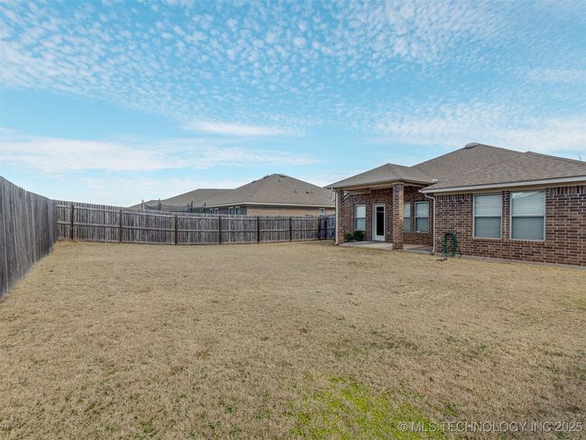 13 Evermore Ln, House other with 3 bedrooms, 2 bathrooms and null parking in Yukon OK | Image 41