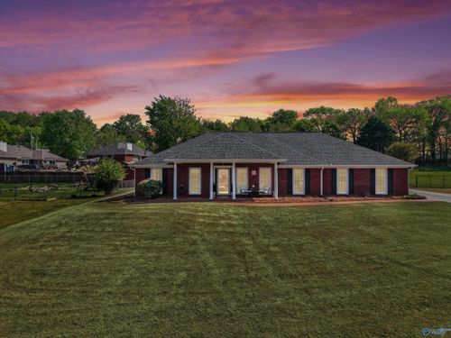 121 Anita Dr, Madison, AL, 35757-8421 | Card Image