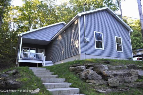 65 Primrose Dr, Spring Brook Township, PA, 18444-6404 | Card Image