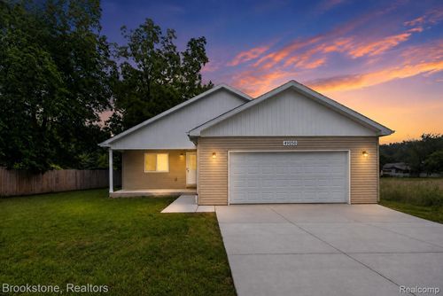 49050 Fuller Rd, Chesterfield, MI, 48051-2503 | Card Image