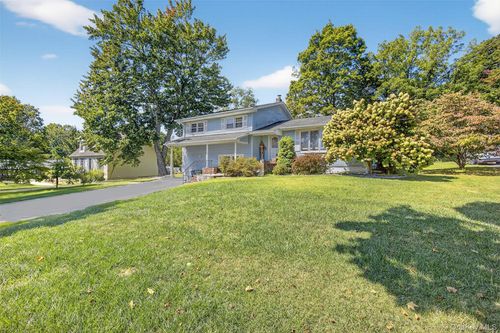 24 Fairview Rd, Mahopac, NY, 10541-3104 | Card Image