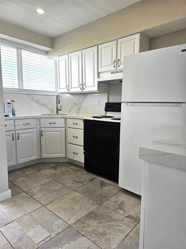 APT-1507 - 1900 S Ocean Dr, Home with 0 bedrooms, 1 bathrooms and null parking in Fort Lauderdale FL | Image 6