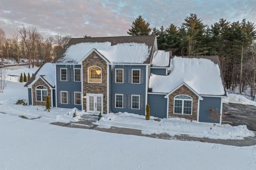 3 Pages Ln, Atkinson, NH, 03811-2140 | Card Image