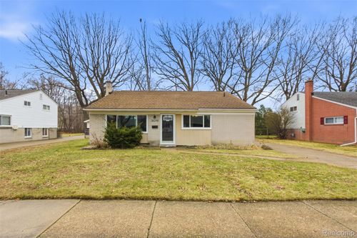 36248 Weideman St, Clinton Township, MI, 48035-1656 | Card Image