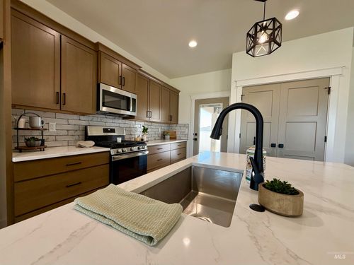 lot-4-block-9-1331 19th Ave E, Jerome, ID, 83338 | Card Image
