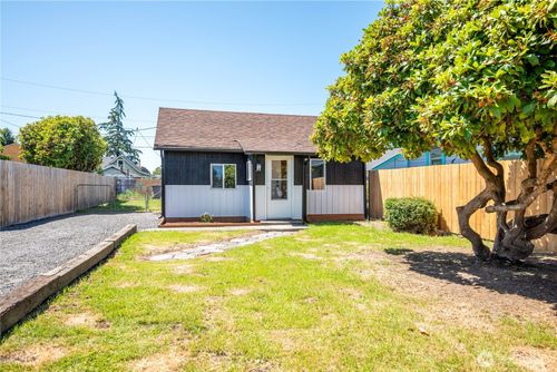 325 23rd Ave, Longview, WA, 98632-1205 | Card Image