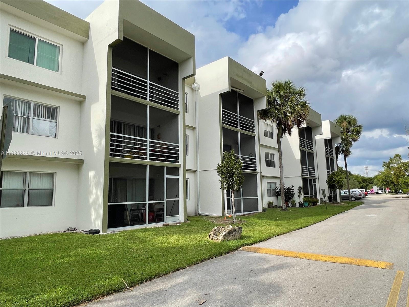 Residential in Sunrise 3
