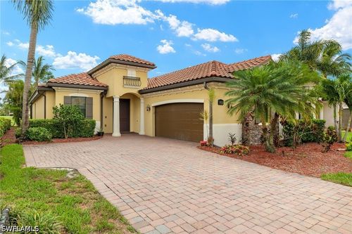 28521 Westmeath Ct, BONITA SPRINGS, FL, 34135-8550 | Card Image