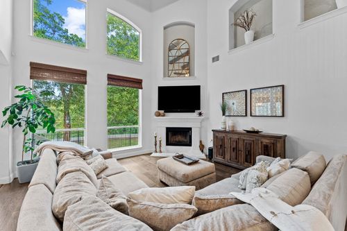 308 Walsh Glen Dr, Cedar Park, TX, 78613-4872 | Card Image