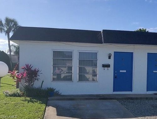 28 Temple Ct, LEHIGH ACRES, FL, 33936-7219 | Card Image