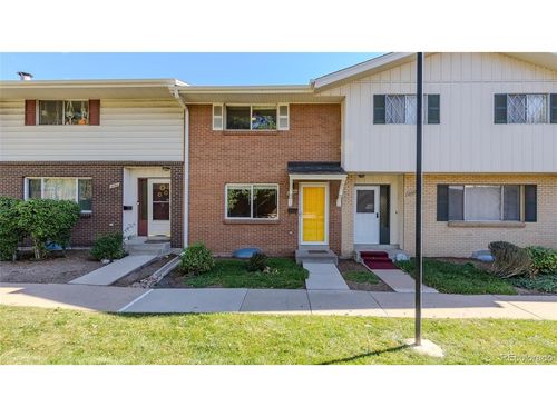 4086 S Yosemite St, Denver, CO, 80237-1926 | Card Image