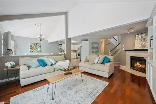 51 Marsh Cres, Guelph, ON, N1L1L4 | Card Image