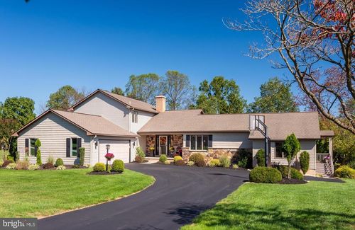 780 N Reeds Rd, DOWNINGTOWN, PA, 19335-1876 | Card Image