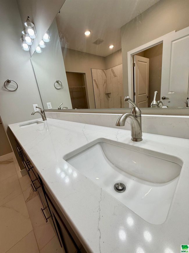 3421 Lafayette Ct, House other with 2 bedrooms, 2 bathrooms and null parking in Sioux City IA | Image 13