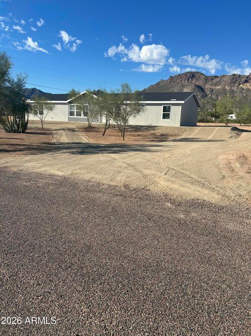 1170 W Frontier St, Apache Junction, AZ, 85120-9132 | Card Image