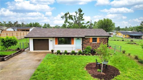 807 N 12th Pl, Rogers, AR, 72756-2731 | Card Image