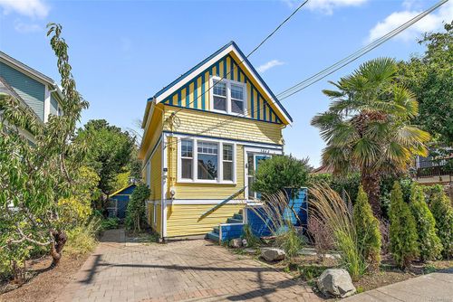 146 Simcoe St, Victoria, BC, V8V1K4 | Card Image