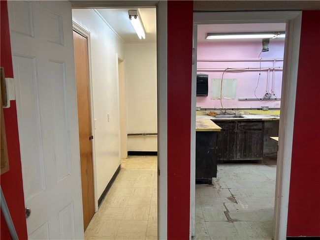 418 E State St, Home with 0 bedrooms, 0 bathrooms and 1 parking in Ithaca NY | Image 6