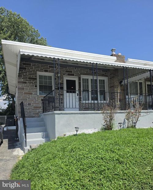208 Hoffman Rd, RIDLEY PARK, PA, 19078-1323 | Card Image