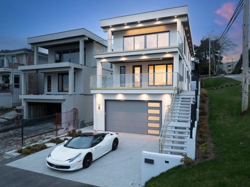 14799 Oxenham Ave, White Rock, BC, V4B2H8 | Card Image