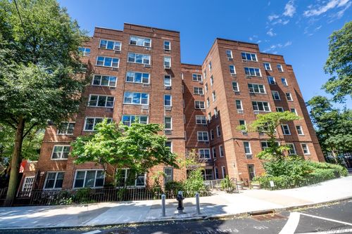 8b-2465 Palisade Avenue, New York, NY, 10463 | Card Image