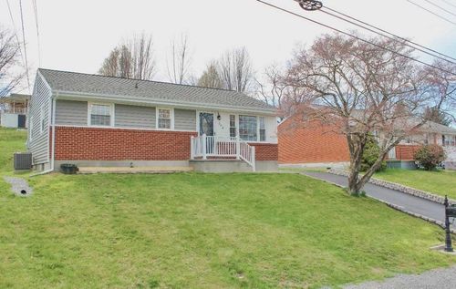 306 Hoover St, STAUNTON, VA, 24401-3734 | Card Image