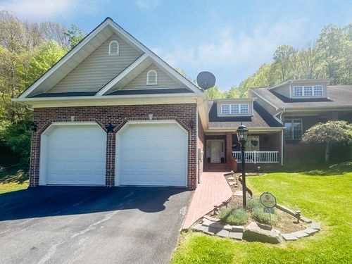 251 Cresswood, Richlands, VA, 24641 | Card Image