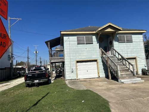 up-2216 Avenue O 1/2, Galveston, TX, 77550-7924 | Card Image
