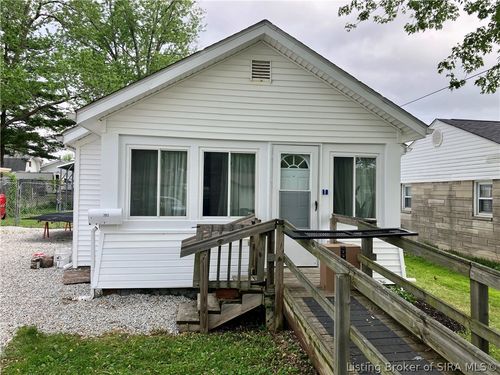 202 R St, Bedford, IN, 47421-1629 | Card Image