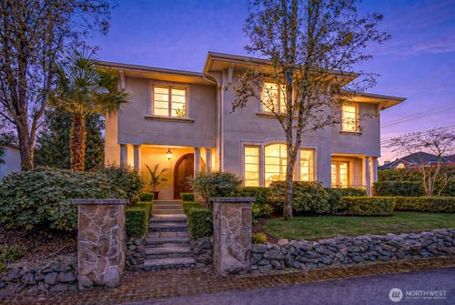 3424 97th Avenue Se, Mercer Island, WA, 98040 | Card Image