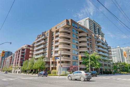 702-245 Davisville Ave, Toronto, ON, M4S3H4 | Card Image