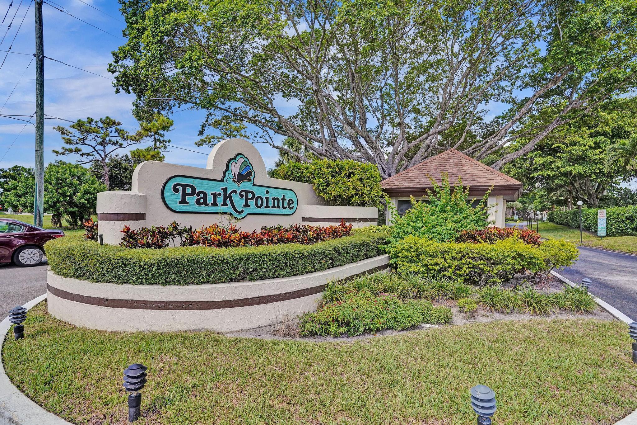 Lucerne Park Dr, Greenacres, FL 33467